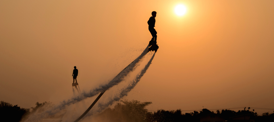 Water jetpack: vliegen op waterkracht