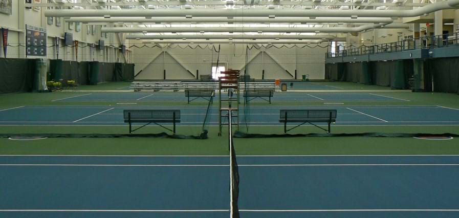 Van buiten naar binnen: tennistips voor in de zaal