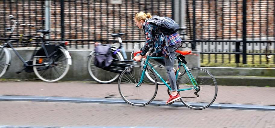 Veilig fietsen: geen snelheidslimiet, maar wederzijds begrip