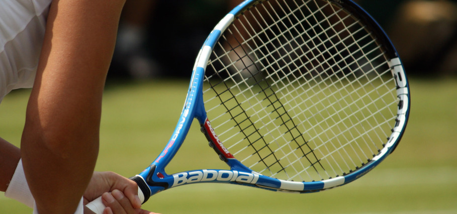 Waar let ik op bij de aanschaf van een tennisracket?